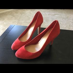 Jessica Simpson Red Pumps